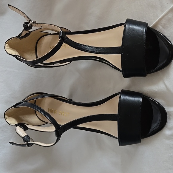 *Gently Used* Nine West 1 inch Sandal 6M - Picture 5 of 7